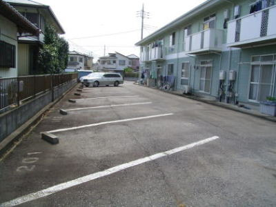 【駐車場】 | アクティブヨシバ | 駐車場