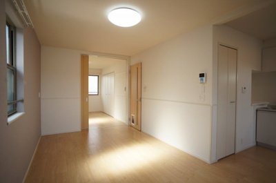 【居間・リビング】 | エルシオンⅢ | 居室・リビング