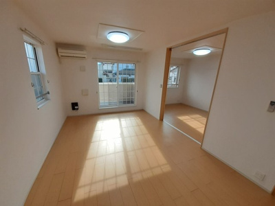 【居間・リビング】 | ブラマソーレＢ | 居室・リビング