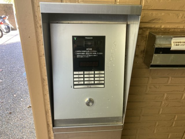 ＨＩＴＯＭＩ　ＤＯＲＭＩＴＯＲＹのエントランス|ＴＶモニター連動のオートロック完備で安心