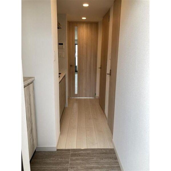 S-RESIDENCE金山altano(アルターノ)の玄関|ゆったりとした玄関です