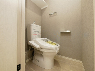 【トイレ】 | HORIZON UMEDA NORTH | 落ち着いた色調のトイレです