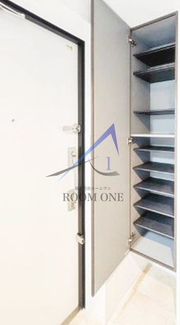 エルファーロ代々木上原Ⅳの玄関|玄関です。