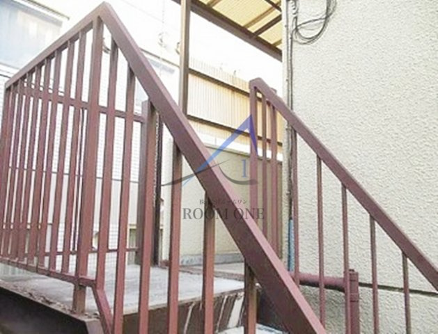 スクエア中野新橋のその他共用部分|共有階段です。