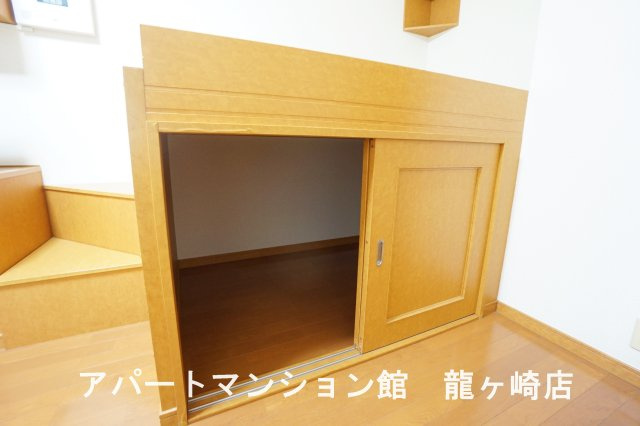 レオパレス霞南の収納
