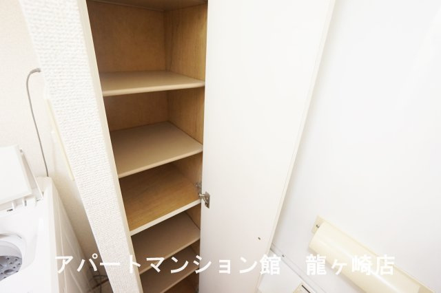 レオパレス霞南の収納