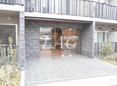 【エントランス】 | ラ・ファヴォール | エントランスです。