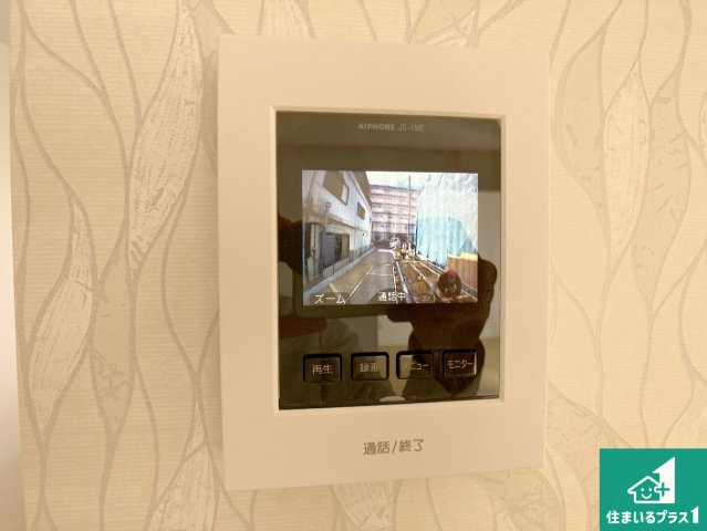 明石市二見町東二見　新築一戸建ての防犯設備|カラーモニターインターホン！声だけでなく来訪者の姿や顔がモニターで確認できるので、小さなお子様がいらっしゃるご家庭でも安心できます！