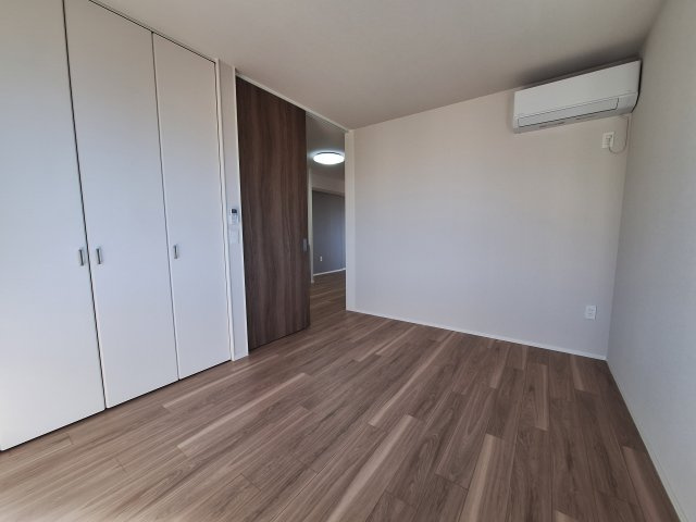 (シニア限定)ヘーベルVillage春日の洋室