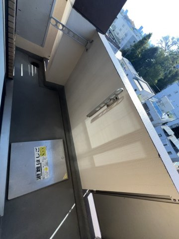 【バルコニー】