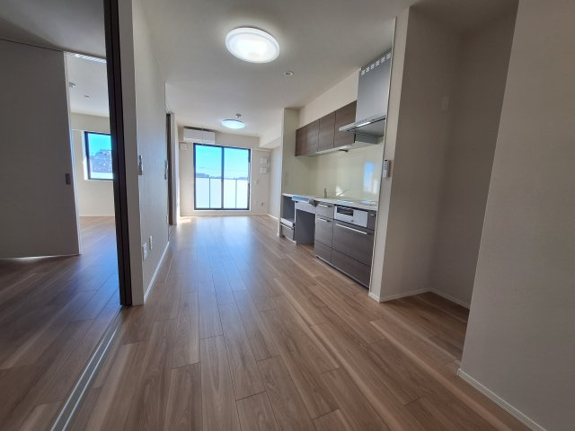 (シニア限定)ヘーベルVillage春日の居間・リビング