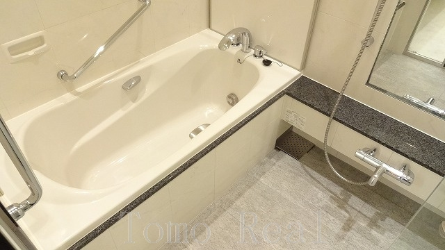 麻布第一マンションズの浴室