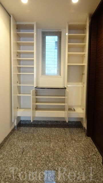 麻布第一マンションズの玄関