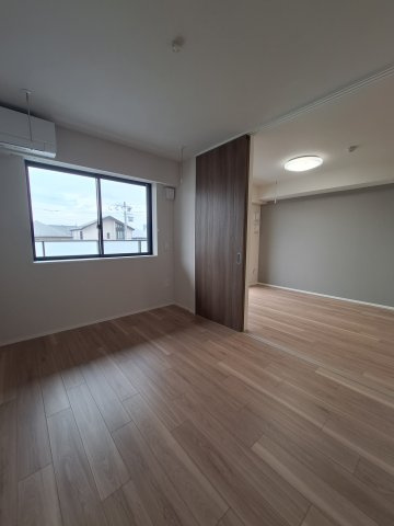 (シニア限定)ヘーベルVillage春日の洋室