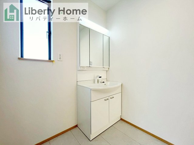 ひたちなか市足崎　新築戸建　A号棟の独立洗面台