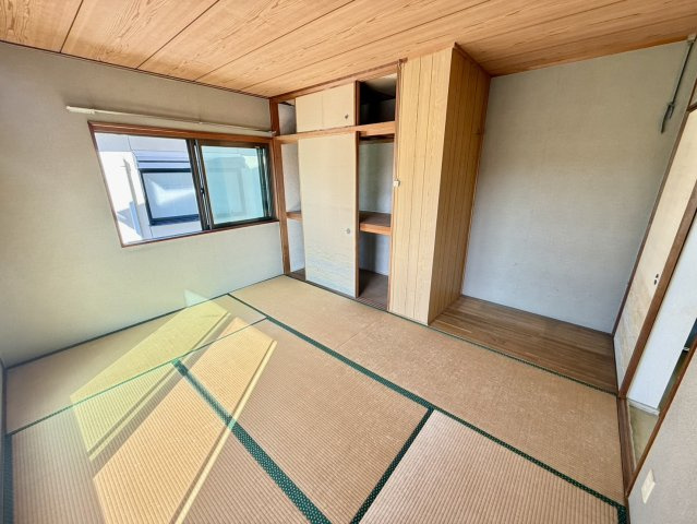 泉佐野市中庄　中古戸建の和室