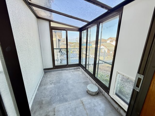 泉佐野市中庄　中古戸建のバルコニー|インナーテラス