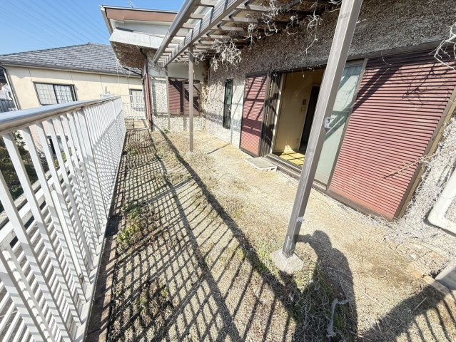 泉佐野市中庄　中古戸建のバルコニー