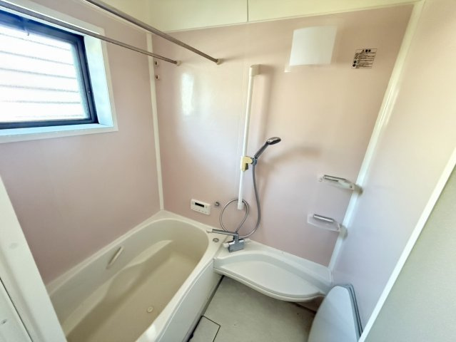 泉佐野市中庄　中古戸建の浴室