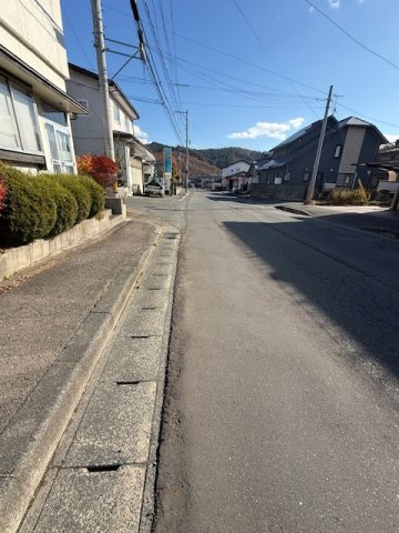 山岸6丁目32　売地