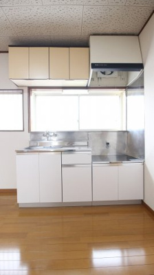 【キッチン】 | メゾン山岡 | 退去前のため、別部屋のお写真です。