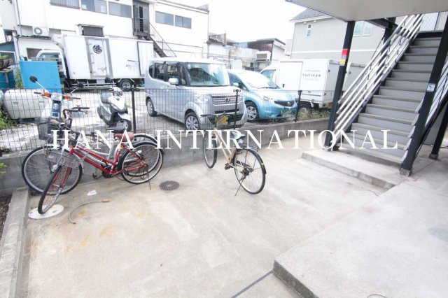 レオパレスソネットアルブルのエントランス