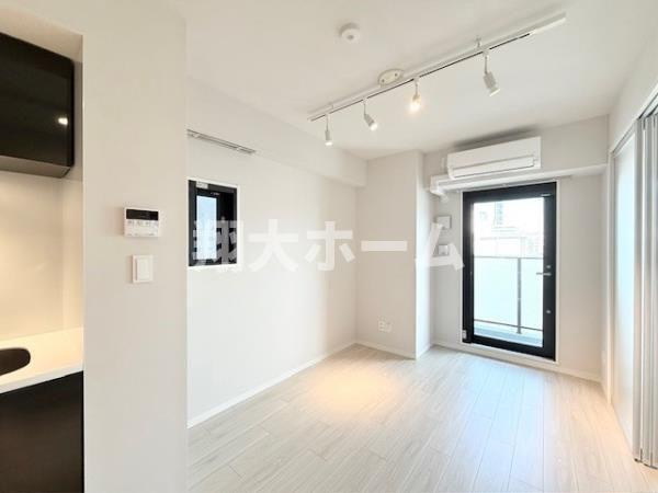 Ｌａ　Ｐｅｒｌａ　Ｙｏｔｓｕｙａの居間・リビング