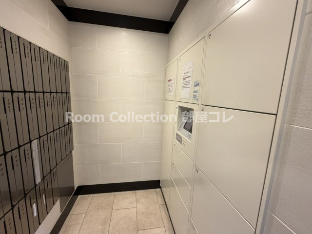 プレサンス桜通ザ・タイムズのロビー