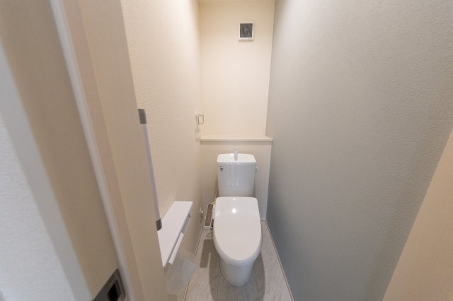 【トイレ】 | 亀山市能褒野町《2号棟》