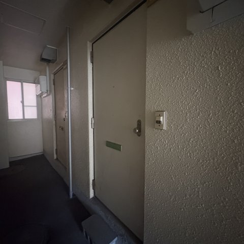 コーポあなやまのエントランス