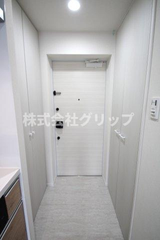 Le'a横濱井土ケ谷弐番館の玄関