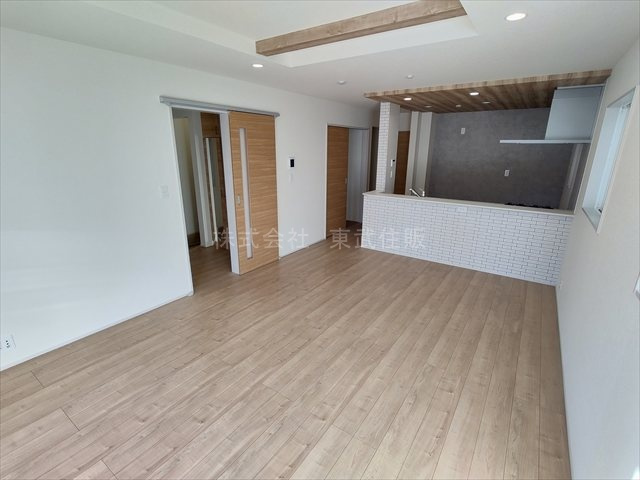 【居間・リビング】の画像