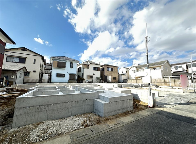 【外観】 | 富士見市水谷東1丁目　新築一戸建住宅　全4棟　(志木本店) | 販売現地／2025年12月6日撮影　
2026年2月完成予定。