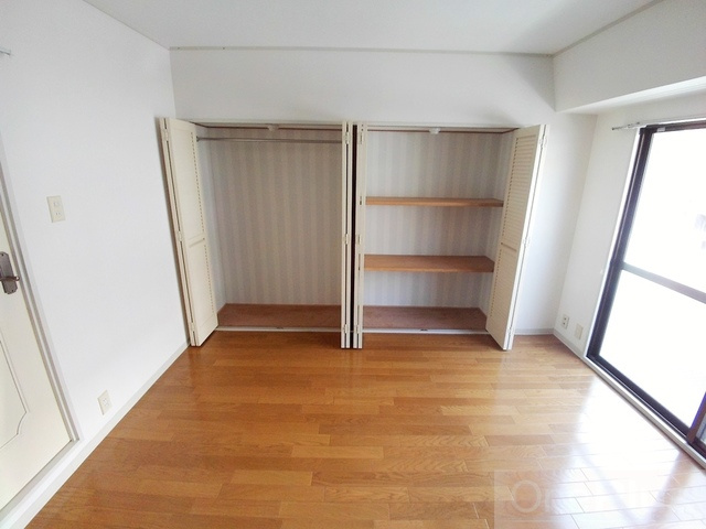 サンコート住吉駅前の収納