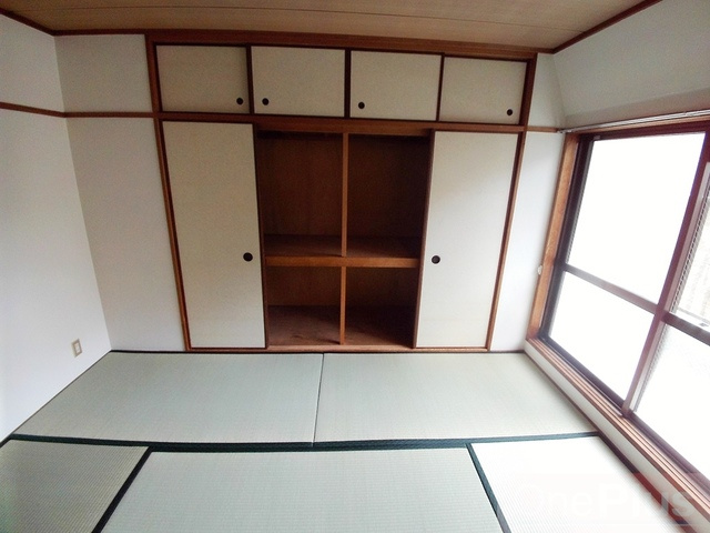 サンコート住吉駅前の収納