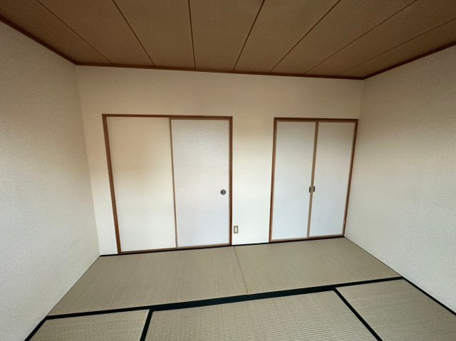 ロイヤル平成の和室