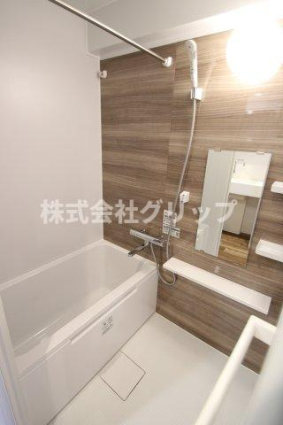 日神パレステージ伊勢佐木南の洋室