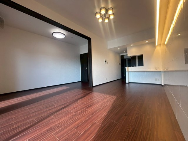 プレジオ九条の居間・リビング