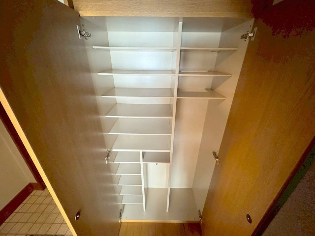 グランヴィ新大阪の収納