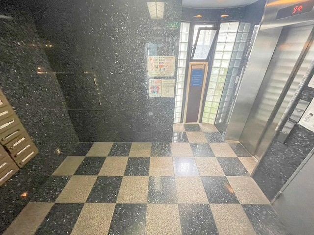 グランヴィ新大阪のロビー