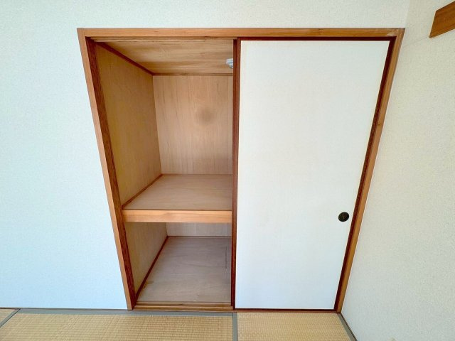 グランヴィ新大阪の収納