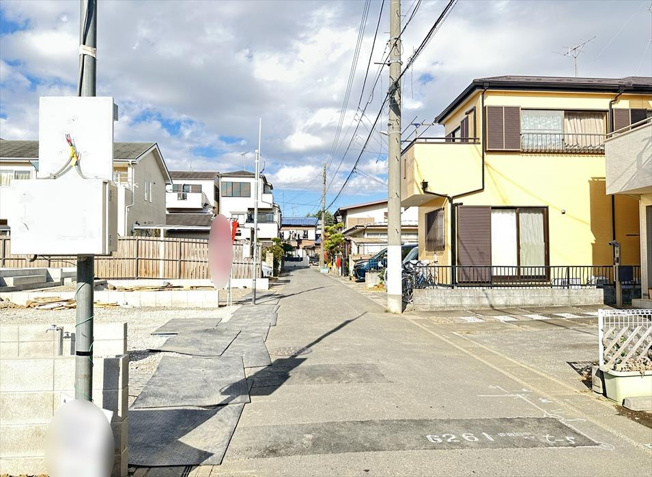 【前面道路含む現地写真】 | 富士見市水谷東1丁目　新築一戸建住宅　全4棟　(志木本店) | 前面道路の様子