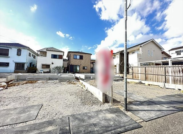 【外観】 | 富士見市水谷東1丁目　新築一戸建住宅　全4棟　(志木本店) | 販売現地／2025年12月6日撮影　
スーパーやコンビニまで徒歩7分で日々のお買い物にも困りません。