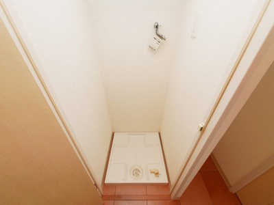 【設備】 | ディナスティ福島Ⅱ | 洗濯機置き場です