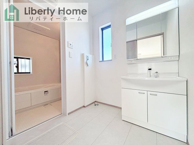 ひたちなか市足崎　新築戸建　B号棟の脱衣所