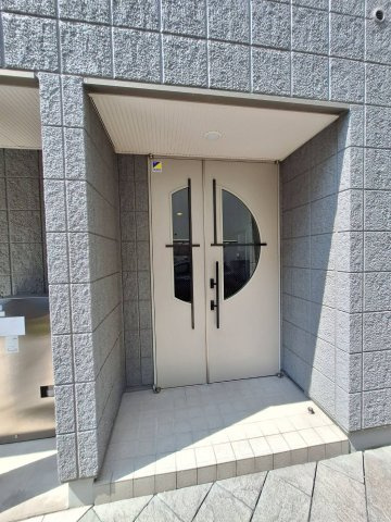 エムエー長原のエントランス