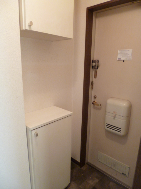 パインハイツの玄関