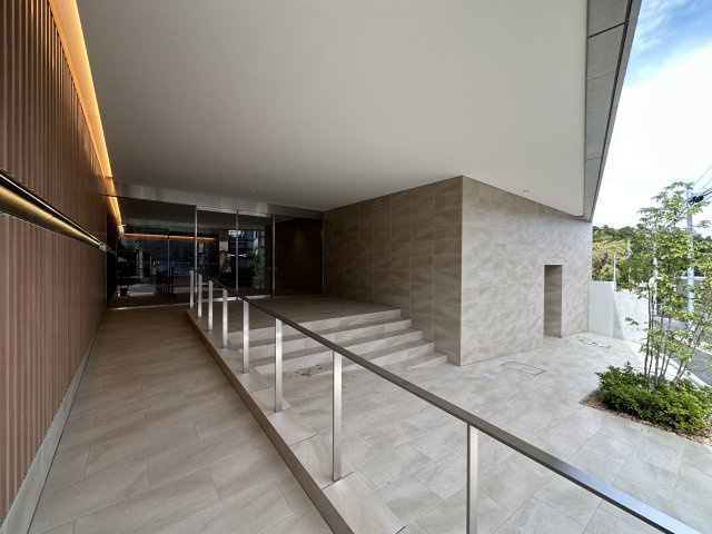 川崎市多摩区西生田３丁目の賃貸マンションのロビー