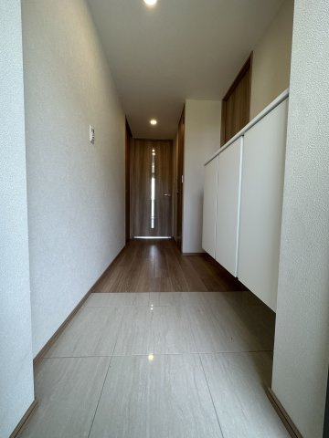 川崎市多摩区西生田３丁目の賃貸マンションの居間・リビング