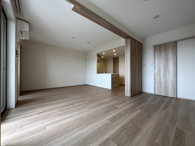 川崎市多摩区西生田３丁目の賃貸マンションの居間・リビング